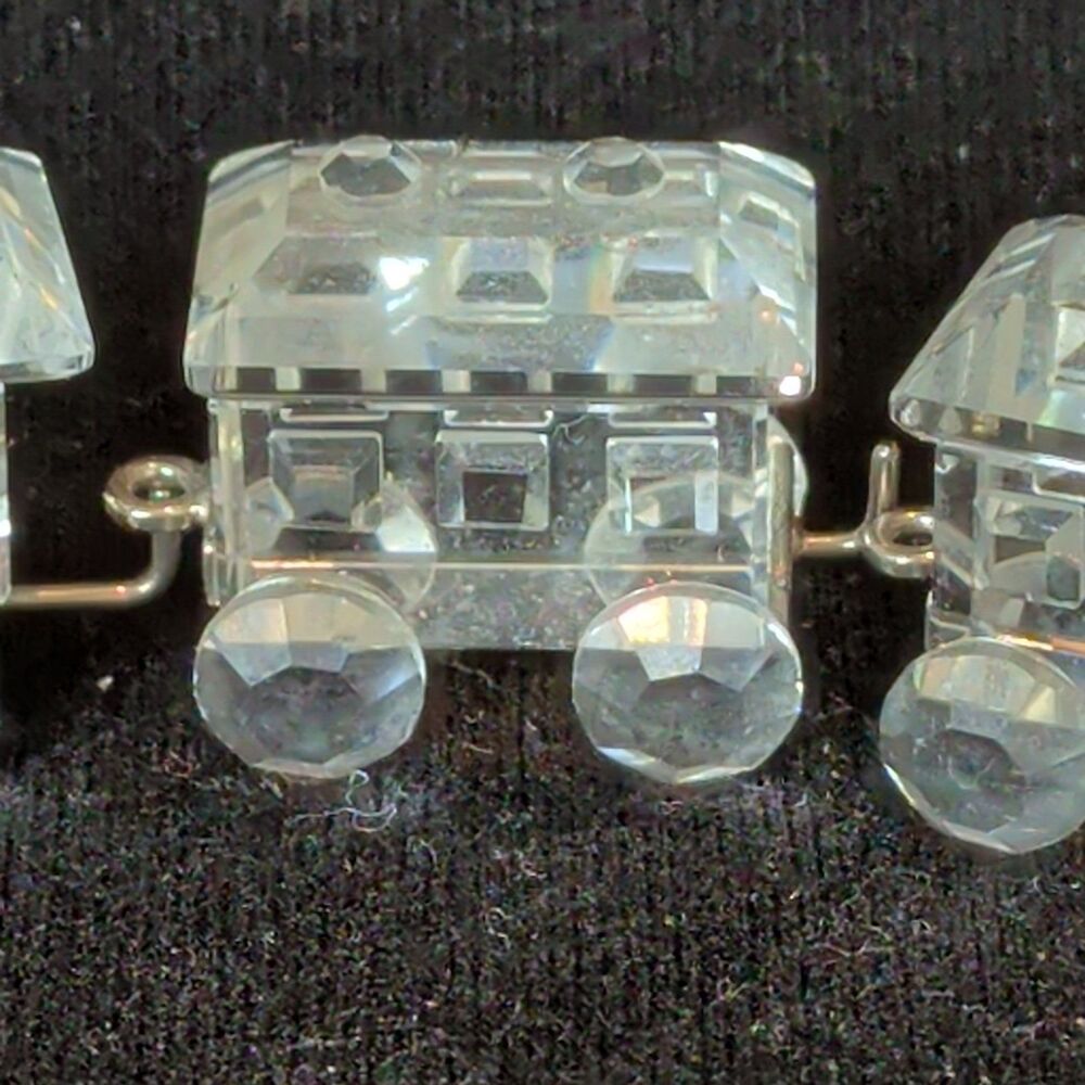 Swarovski Miniature Standalone Locomotive and 3 Identical Passenger cars - Picture 4 of 6